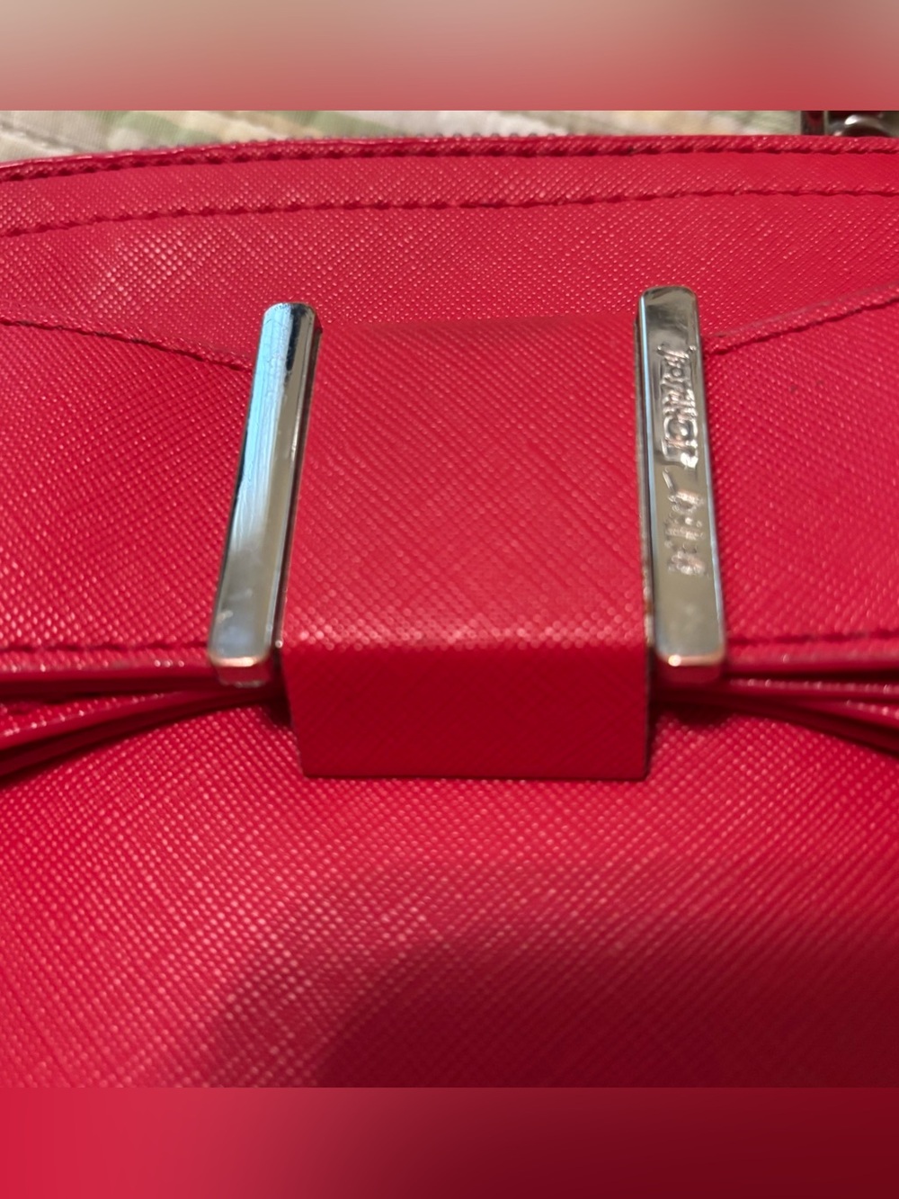 Betsey Johnson red domed crossbody - Picture 3 of 8